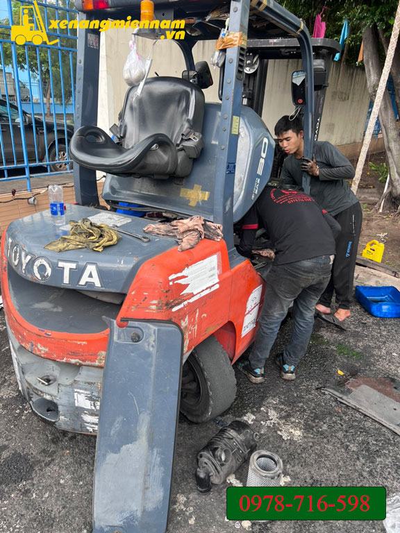 Công ty sửa chữa xe nâng tại KCN Việt Nam – Singapore, phường Bình Hoà, thành phố Thuận An, tỉnh Bình Dương