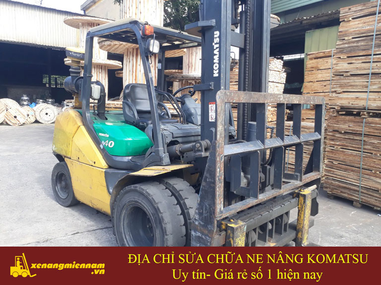 Sửa xe nâng Komatsu tại KCN Bàu Đưng, huyện Củ Chi, TP HCM