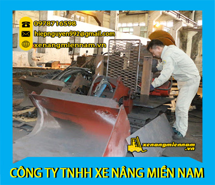 bao duong xe xuc lat