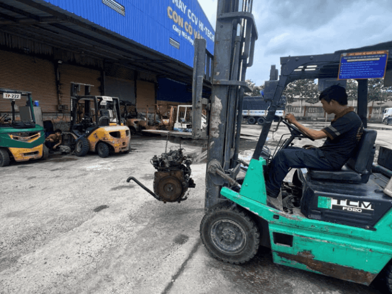 sua-chua-xe-nang-tai-binh-chanh-4