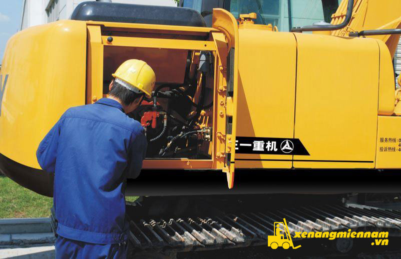 Sữa chữa xe xúc lật Trung Quốc