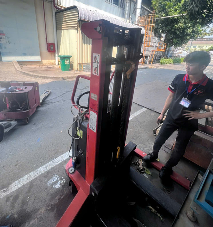 sua-xe-nang-tai-binh-thuan-1