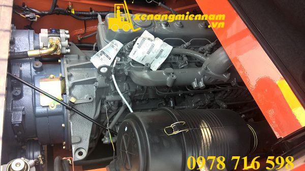 xe-nang-dien-heli-15-tan-4