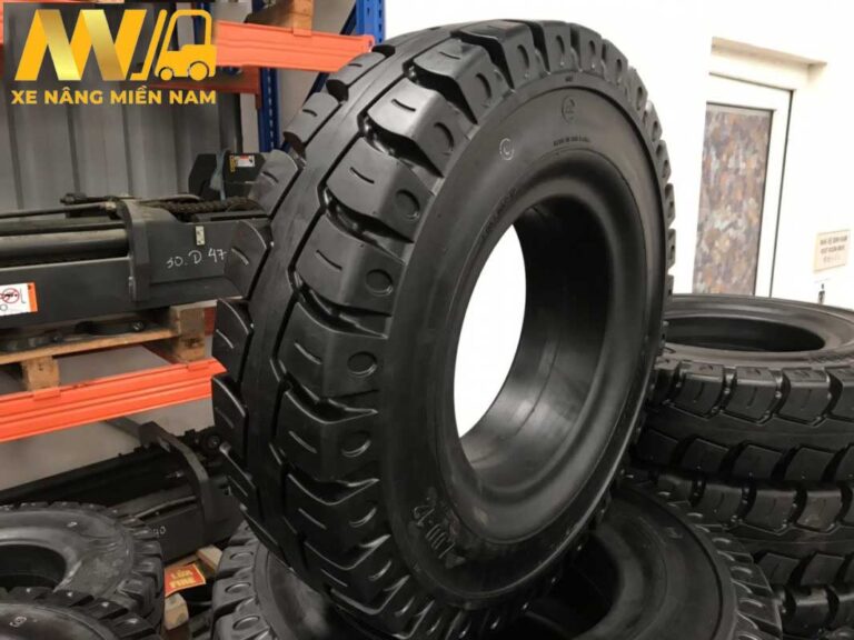 lop-truoc-xe-nang-1067x800