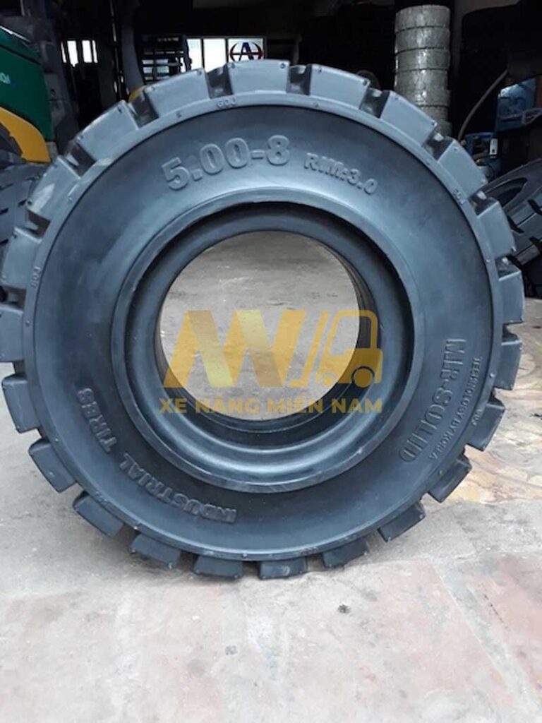 lop-xe-nang-dac-500-8-1