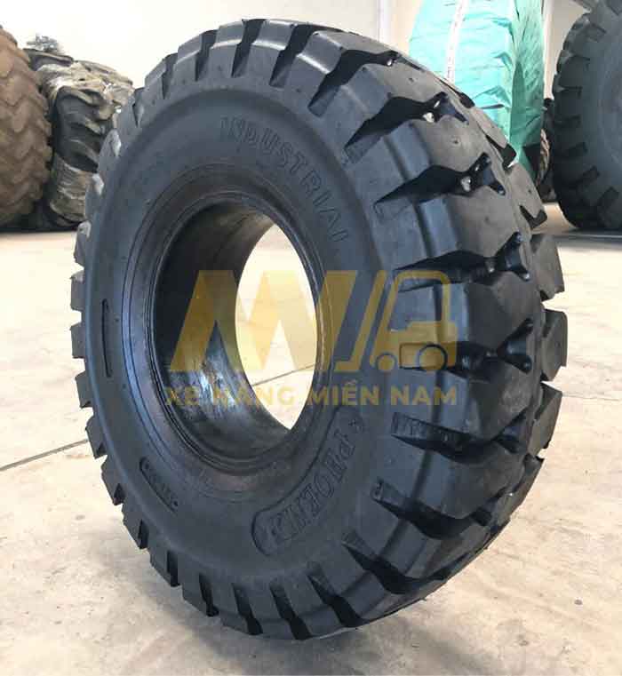 lop-xe-nang-600-9-phoenix-3