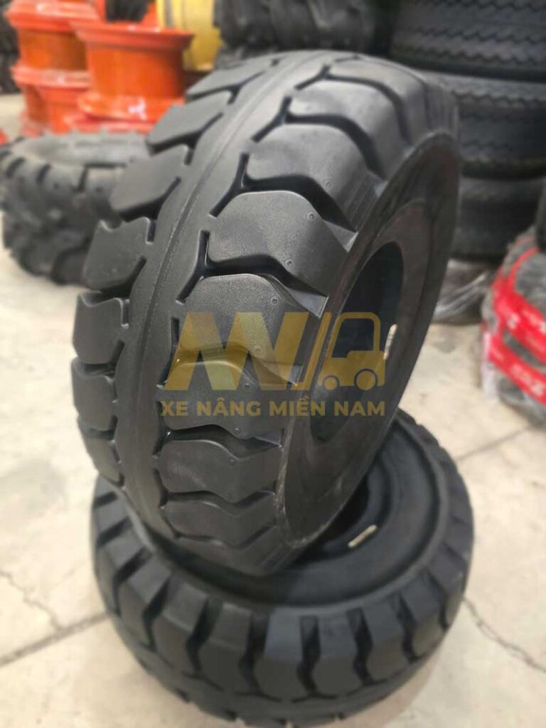 lop-xe-nang-komatsu-1