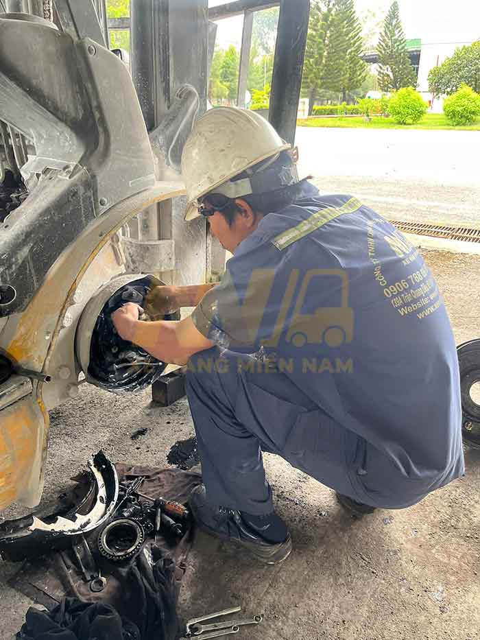 sua-xe-nang-tai-khanh-hoa