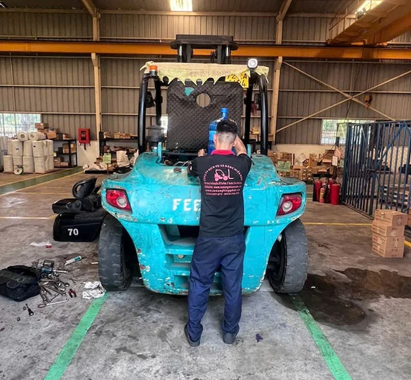 dich-vu-sua-xe-nang-tai-ninh-thuan