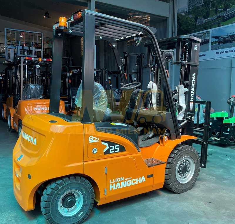 cho-thue-xe-nang-dien-lithium