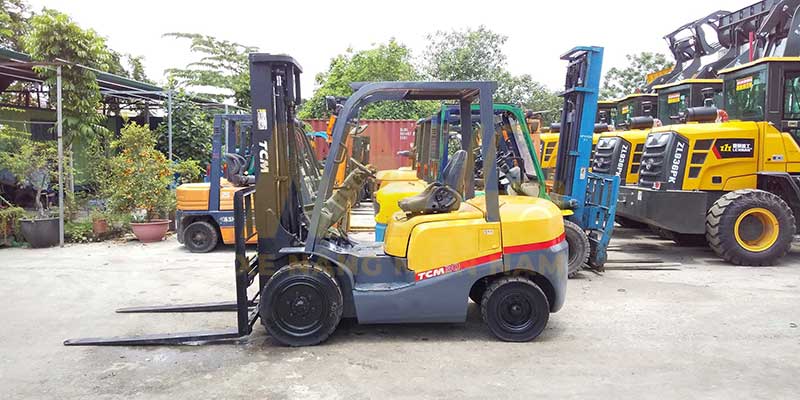 cho-thue-xe-nang-tcm-1