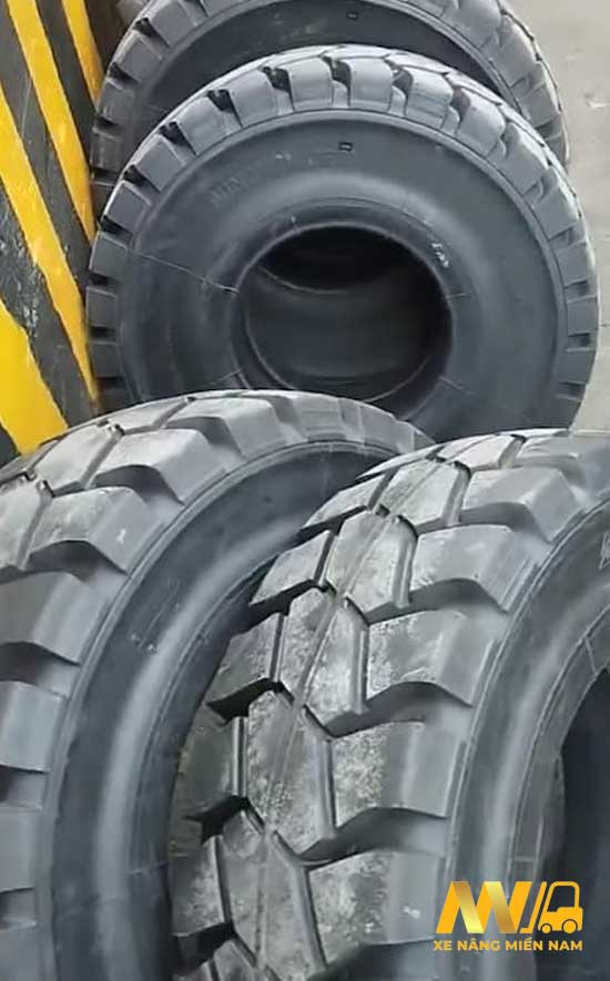 lop-xe-nang-bridgestone-4