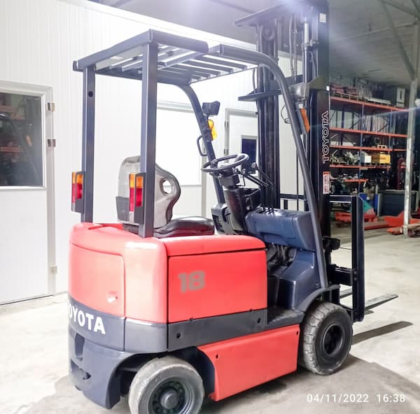 cho-thue-xe-nang-toyota-2