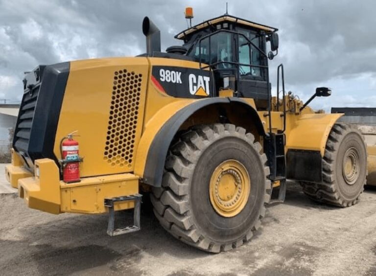 sua-chua-xe-xuc-lat-caterpillar-1