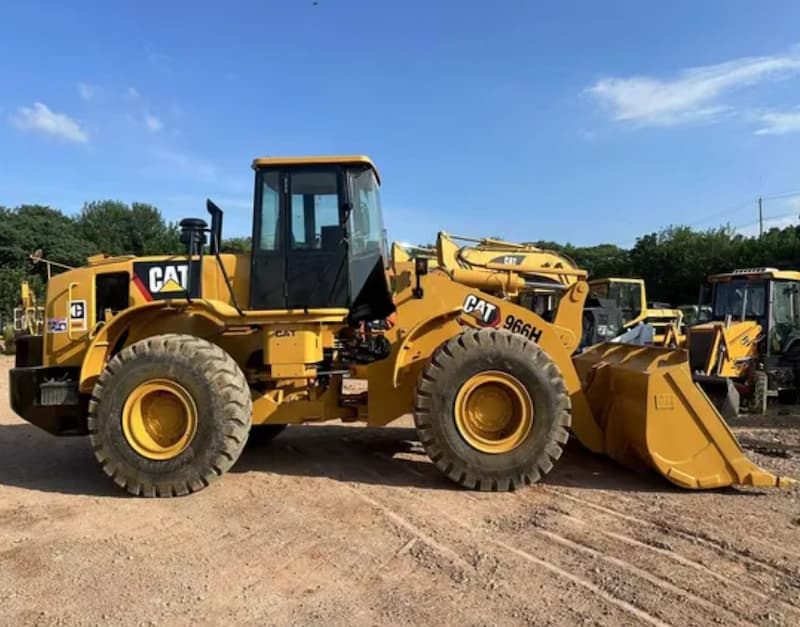 sua-chua-xe-xuc-lat-caterpillar-2